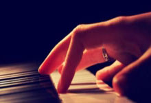 问鼎娱乐官网:那不勒斯官方:斯皮纳佐拉右大腿肌肉疲劳,已经开始康复.